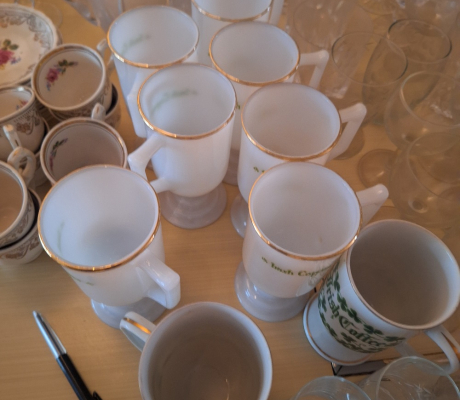 (ALB - 172) IRISH MUGS X 9 R200