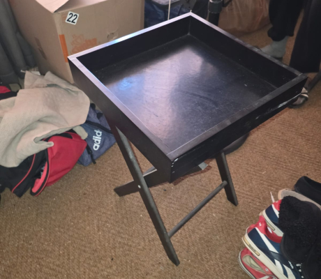 (M53) Butlers table