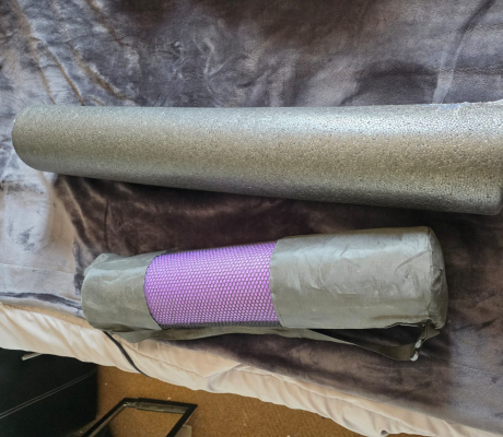 (M65) Yoga mat and foam roller