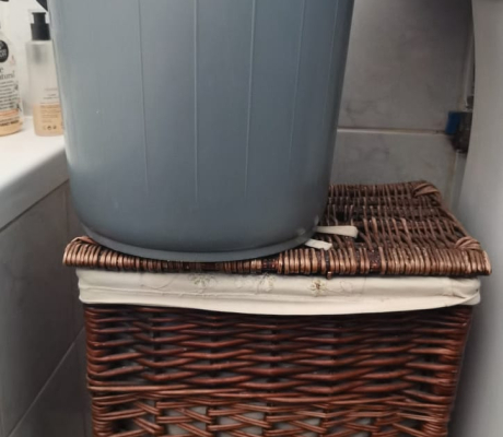 (M67) Wicker bin