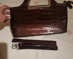 (ALB - 101) BURGANDY HANDBAG  R50