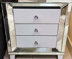 MIRRORED PEDESTALS X 2